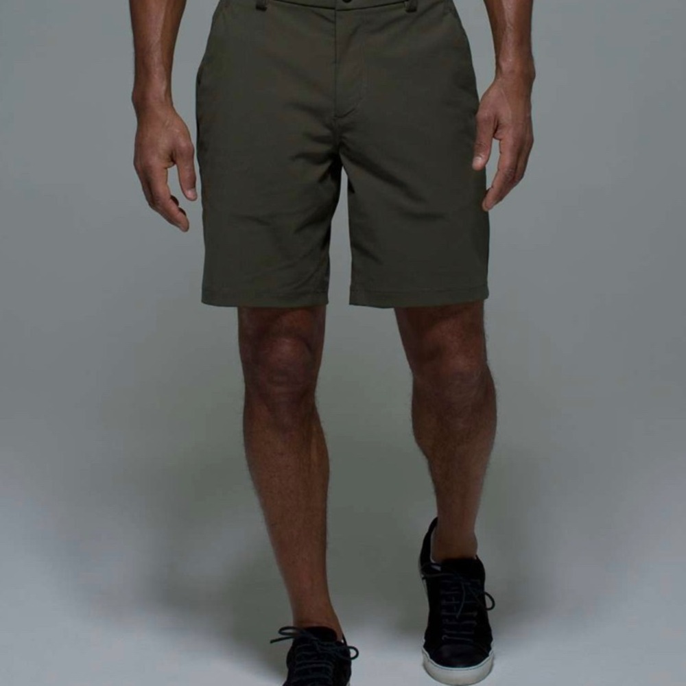 Lululemon ABC Short 9" fatigue green